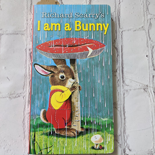 Richard Scarry's I am a Bunny